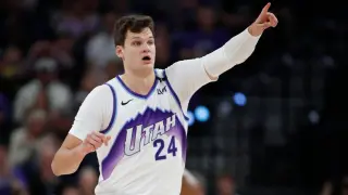 Lakers land Walker Kessler in significant sign-and-trade with Jazz