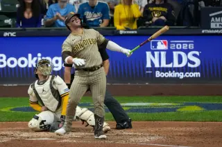 Roof Cable Deflection Decides NLDS Opener as Brewers Edge Padres 3-2