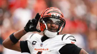 Bengals clamp down Texans 20-6 to start 2-0