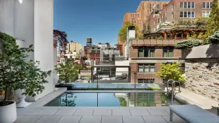 Manhattan Luxury Rentals Surge as Ultra-Wealthy Choose Renting Over Buying