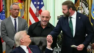 Trump wooing Joe Rogan as psychedelics push accelerates