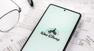 Disney's Earnings Test: New CEO Faces Streaming Margin and Park Headwinds