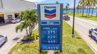 Chevron CFO Signals Gas Prices to Ease as Middle East Tensions Normalize