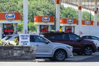 Gas-price uptick from Iran tensions weighs on Americans’ economic outlook