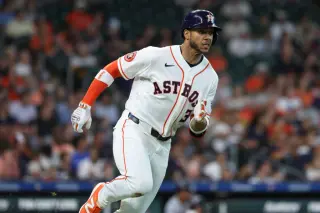 Astros place Peña on 10-day IL with calf strain; Allen slots in at shortstop