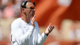 Sarkisian urges CFP to reward Ohio State for Texas showdown