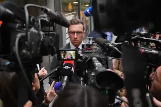 Bardella Denies Antisemitic Allegations as Le Pen Defends Him Amid 2027 Campaign