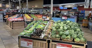 Kroger to acquire Giant Eagle for $1.65B, keeping brand and Pittsburgh HQ
