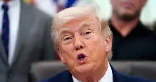 Trump's VIP Memecoin Gala Tickets Plummet as Crypto Crashes