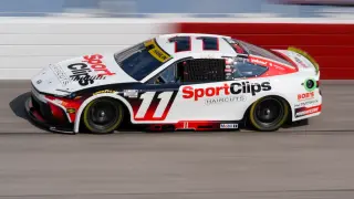 Bell Breaks Darlington Win, Hamlin Extends Cup Chase Lead