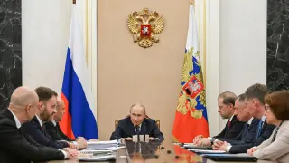 Klepach Dismissed as Kremlin Silences Warning of Wartime Social Crisis