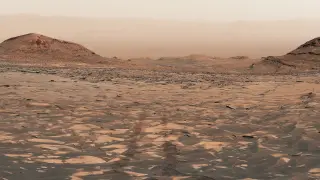 Curiosity climbs to 1 kilometer on Mars with Valle Grande panorama