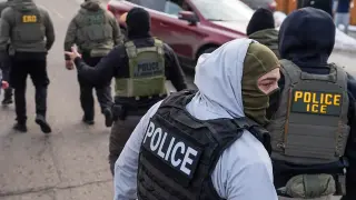 Court halts New York’s mask ban for federal agents