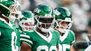 Jets RB Breece Hall exits practice amid injury scare