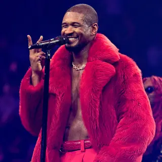 Usher Boots Fan Offstage After Awkward Nashville Moment