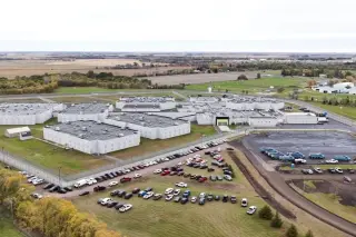 ICE Pays $495M for Minnesota Prison Previously Offered for $75M Amid Fraud Crackdown