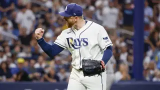 Rasmussen’s Near-Perfect Pitching and Wells’ Baserunning Blunder Decide ALDS Opener