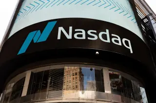 CPI Data and Bank Earnings Drive Volatile Pre-Market Session