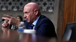 DC Circuit panel leans toward dismissing bid to sanction Mark Kelly over anti-illegal-orders video