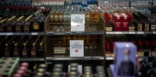 Tariffs Push Ontario and Quebec to Sell Off Unsold U.S. Liquor