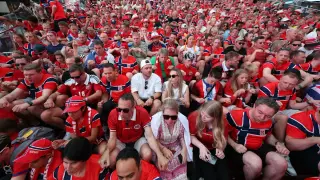 Norway’s Viking Row Goes Global: Fans Turn Celebration into a Viral Sensation