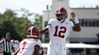 Smith Reclaims Heisman Lead After Russell's Dominant Alabama Win