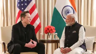 Musk Blames Ambani for Starlink Delay in India