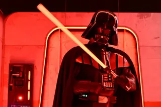 Vader's 'Empire Strikes Back' Lightsaber Set for Heritage Auction