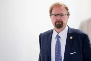 Ethics panel backs censure for Rep. Edwards over staff conduct