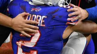 Brady’s Brief Update on Bills WR DJ Moore After Week 2 Win