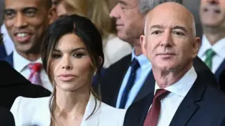 Bezos’s Enduring Lesson: Customer Focus Could Delay Amazon’s End