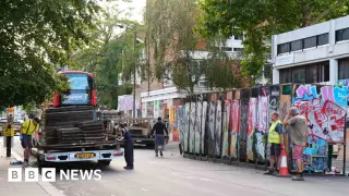 London cleans North Kensington after Notting Hill Carnival waste haul