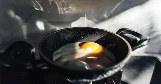 Eggs Five Times a Week Linked to Lower Alzheimer's Risk in Large Cohort