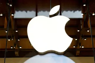 Apple’s Ternus era prompts a cheap collar hedge to protect gains