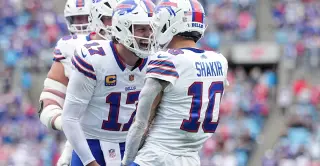 Bills Survive Raiders Surge to Win 33-30, Allen Ties Franchise Record