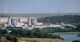 Danube drought forces Romania to idle second nuclear reactor