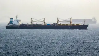 Oil Steady as Hormuz Deal Talks Hover Over Shipping Lane