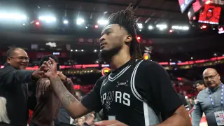 Castle Arrives as Spurs Clinch Series, Ready for Thunder Grind