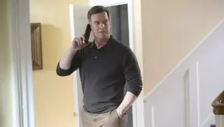Peter Krause Addresses 9-1-1 Exit and Premieres NBC Thriller Line of Fire