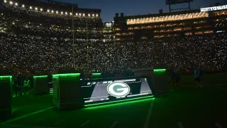 Packers Chase Home Opener Record as Falcons Debut Penix