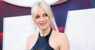 Lorre’s Memoir 'Sitcom' Reveals Regret Over Casting Anna Faris in 'Mom'