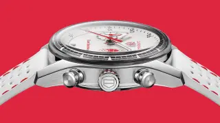 TAG Heuer Teams with Ikuzawa for a 1980s-inspired Glassbox Carrera Chronograph