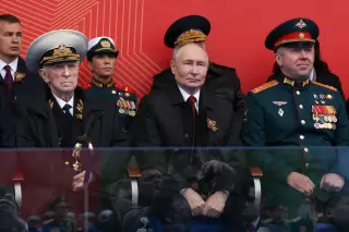 Russia’s War Fatigue Deepens as Internet Blackouts and Pressure Mount