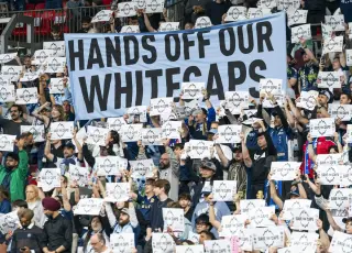 Vegas bid to relocate Vancouver Whitecaps advances with stadium plan