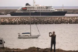 Nebraska isolates physician after treating hantavirus patients from Hondius cruise