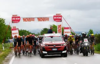 Stuyven slams Giro chief after Stage 2 neutralisation