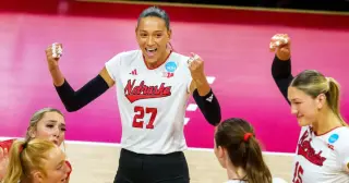 No. 1 Nebraska Volleyball Tops UNC in Four to Stay Perfect
