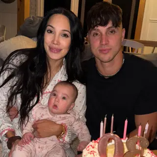 Scarlet Vas Reveals She's Expecting Baby No. 2 With Stepbrother Tayo Ricci