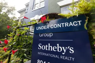 June Pending Home Sales Dip as Mortgage Costs Keep Housing Tepid