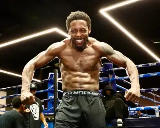 Davis snubs Haney showdown as purse bid reshapes welterweight plans
